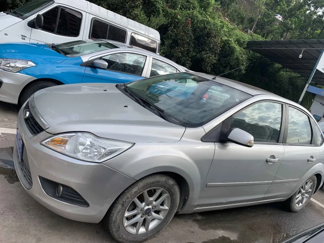 公開拍賣?？怂?、上海別克牌機(jī)動(dòng)車